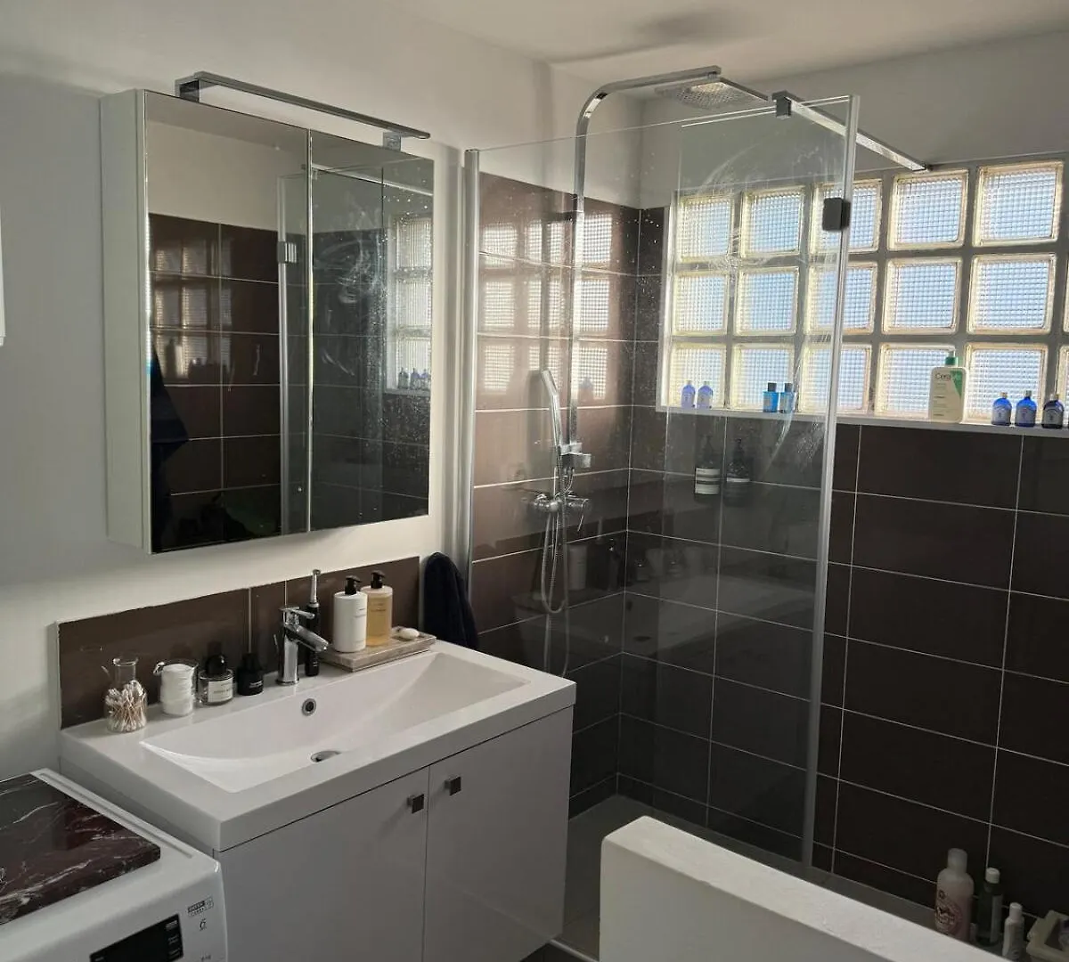 Appartement Canal Saint Martin Paris 0*,  France